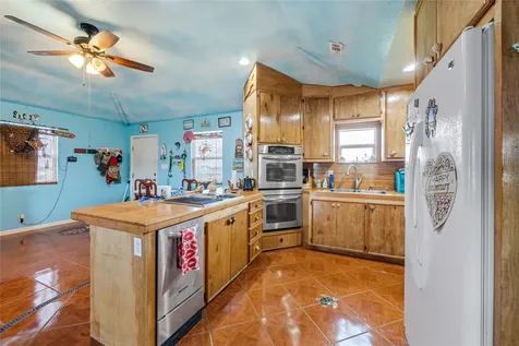 1495 Mabry Street Gilchrist TX 77617