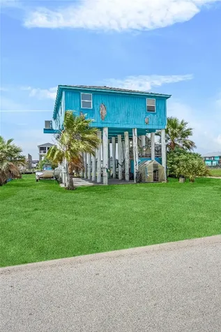 1495 Mabry Street Gilchrist TX 77617