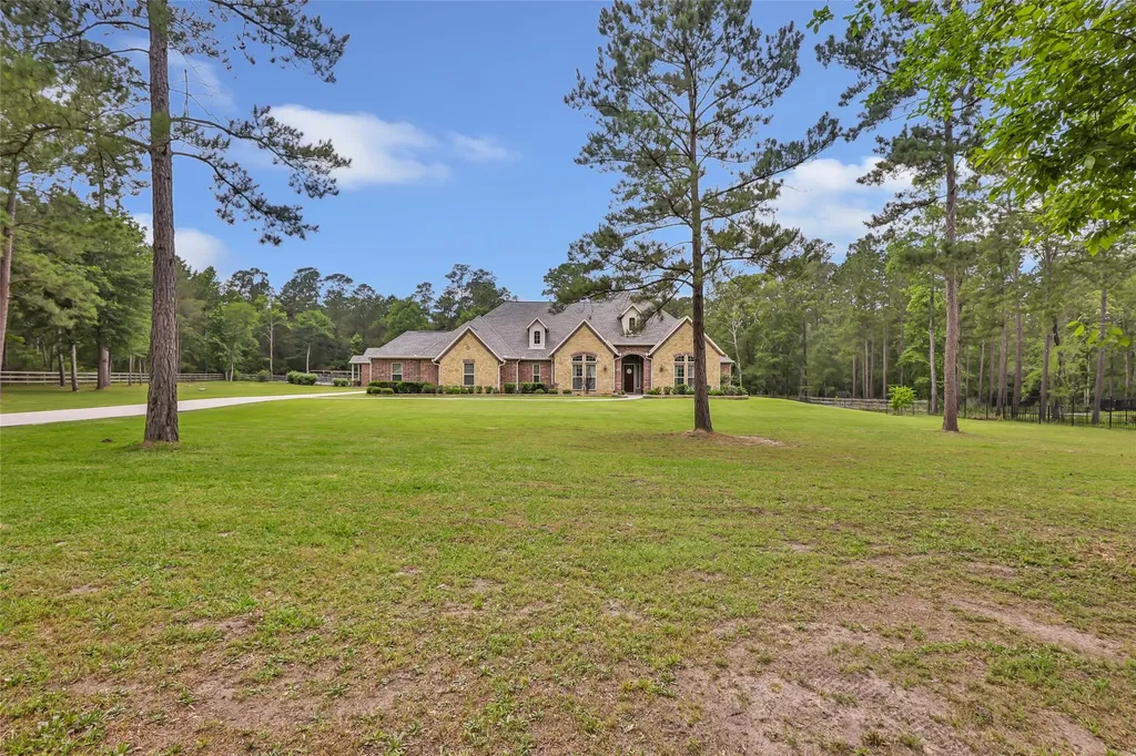 229 Sundog Road Huntsville TX 77340