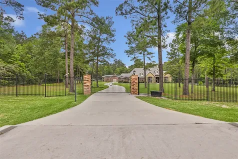 229 Sundog Road Huntsville TX 77340