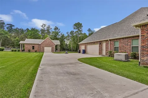 229 Sundog Road Huntsville TX 77340