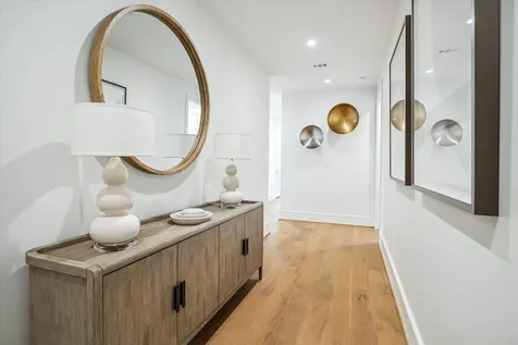 5656 San Felipe Street 906 Houston TX 77056