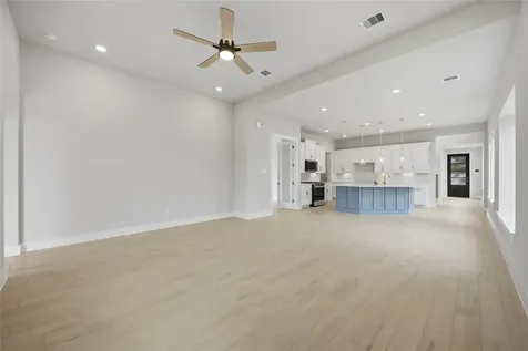 2839 Elm Creek Way Iowa Colony TX 77583