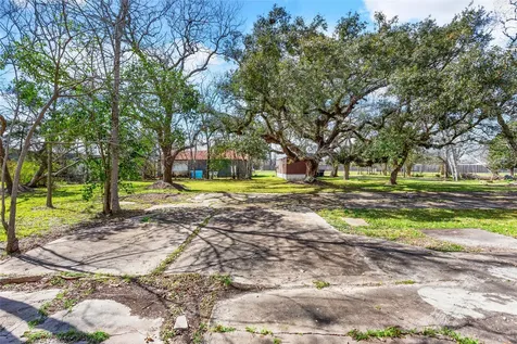 1806 Fm 528 / Munson Road Alvin TX 77511