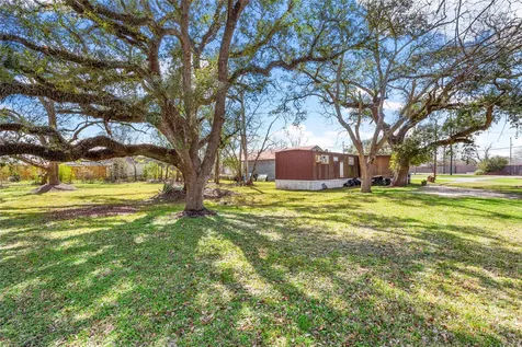 1806 Fm 528 / Munson Road Alvin TX 77511