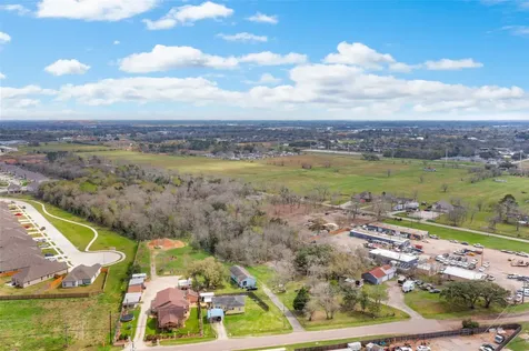 1806 Fm 528 / Munson Road Alvin TX 77511