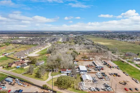 1806 Fm 528 / Munson Road Alvin TX 77511