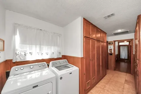 7018 Railroad Street Wallis TX 77485