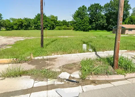 1501 S La Salle Street Navasota TX 77868