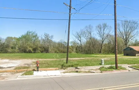 1501 S La Salle Street Navasota TX 77868