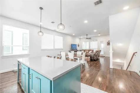 1038 Timbergrove Yards Lane Houston TX 77008