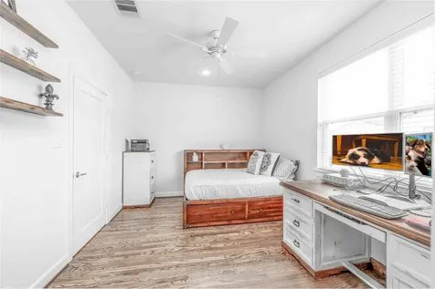1038 Timbergrove Yards Lane Houston TX 77008