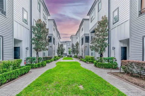 1038 Timbergrove Yards Lane Houston TX 77008