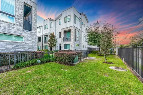 1038 Timbergrove Yards Lane Houston TX 77008