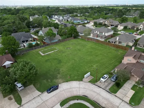 540 Birdsong Drive League City TX 77573