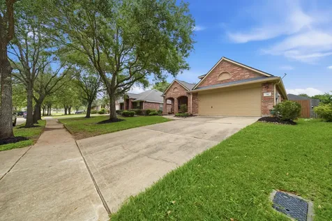 306 River Briar Lane Richmond TX 77406