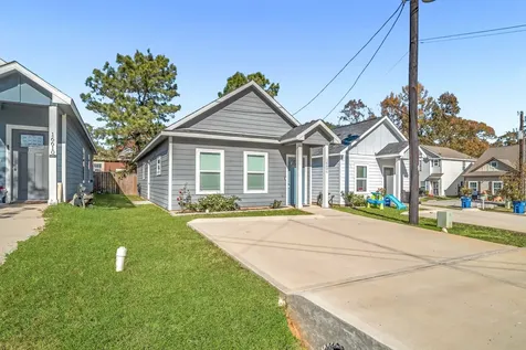 16606 E Forrestal Montgomery TX 77316