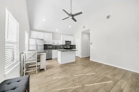 16606 E Forrestal Montgomery TX 77316