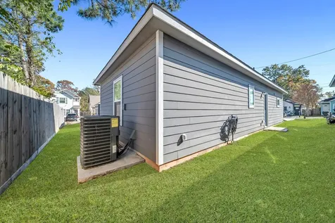 16606 E Forrestal Montgomery TX 77316