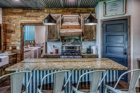 1850 Lcr 439 Groesbeck TX 76667