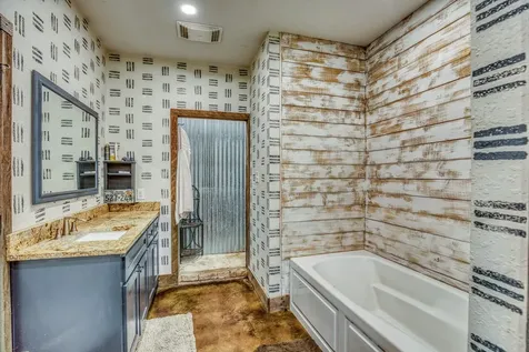 1850 Lcr 439 Groesbeck TX 76667