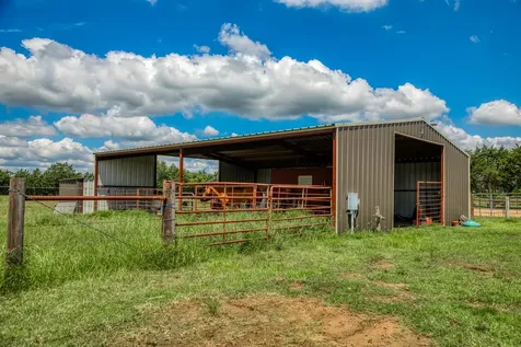 1850 Lcr 439 Groesbeck TX 76667