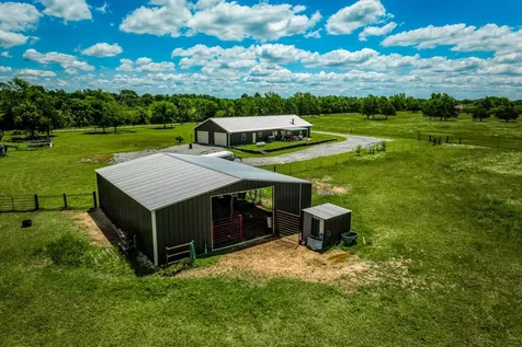 1850 Lcr 439 Groesbeck TX 76667