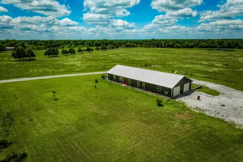 1850 Lcr 439 Groesbeck TX 76667