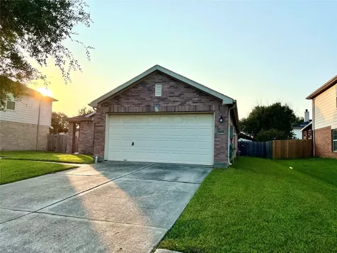 16750 Bending Creek Lane Friendswood TX 77546