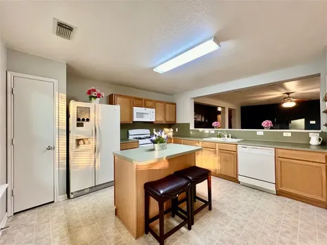 16750 Bending Creek Lane Friendswood TX 77546