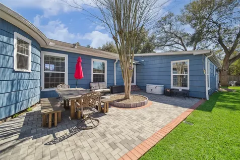 701 W 32nd Street W Houston TX 77018