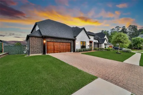 1015 Oak Briar Lane Montgomery TX 77384