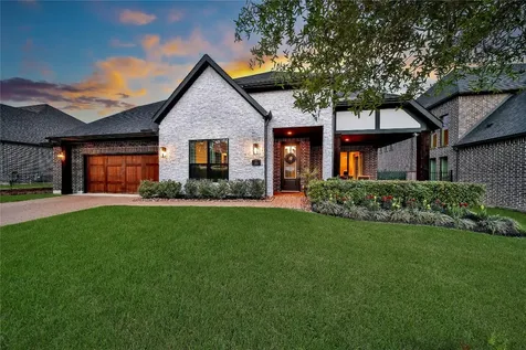 1015 Oak Briar Lane Montgomery TX 77384
