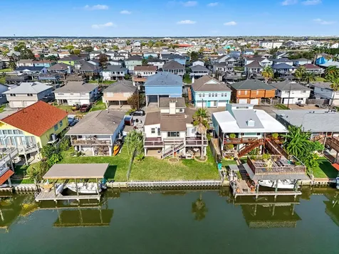 658 Warsaw Street Bayou Vista TX 77563