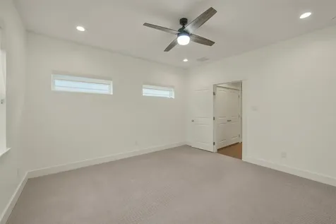 760 W Donovan Street Houston TX 77091