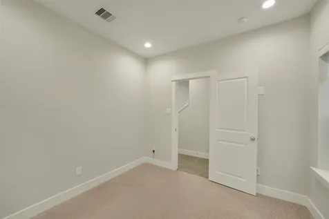 760 W Donovan Street Houston TX 77091