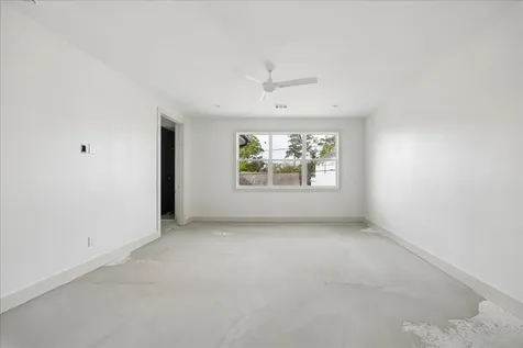 1614 Woodcrest Drive Houston TX 77018
