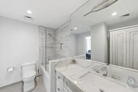 15 Greenway Plaza 3a Houston TX 77046