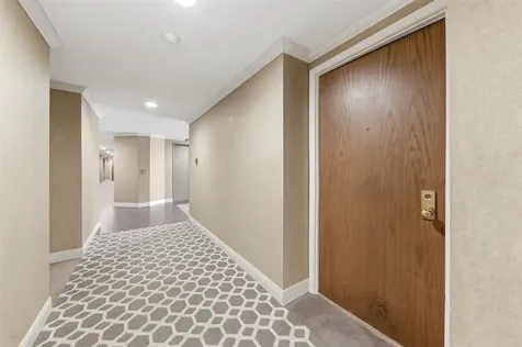 15 Greenway Plaza 3a Houston TX 77046