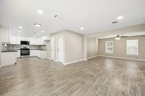 4315 Kelling Street Houston TX 77045