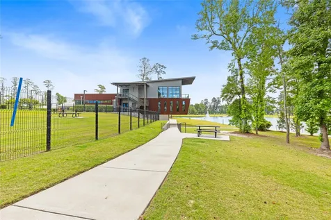 641 Royal Arch Drive Conroe TX 77304