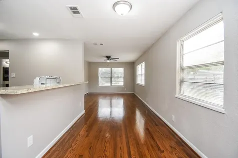 6223 Wayland Street Houston TX 77021