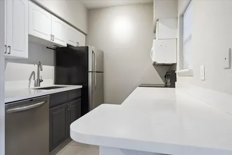 4041 Drake Street 113 Houston TX 77005