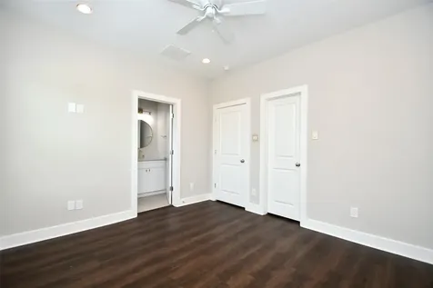 1146 Wycliffe Drive Houston TX 77043