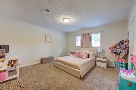 814 County Road 3141 E Cleveland TX 77327