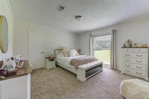 814 County Road 3141 E Cleveland TX 77327