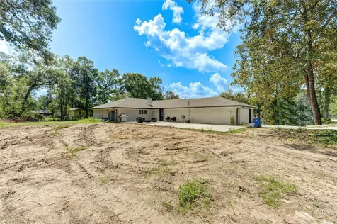 814 County Road 3141 E Cleveland TX 77327