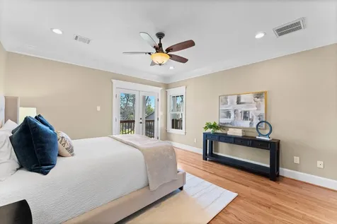 501 Cordell Street Houston TX 77009