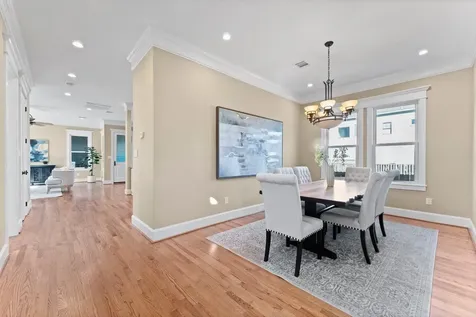 501 Cordell Street Houston TX 77009