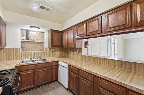 12251 W Village Drive A Houston TX 77039